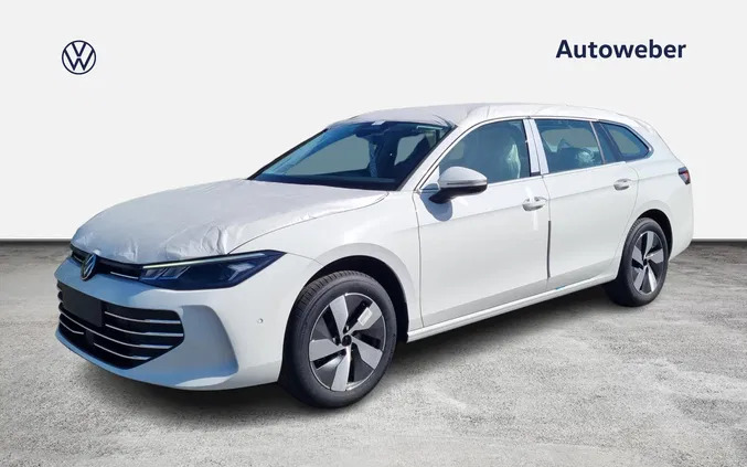 łódzkie Volkswagen Passat cena 207330 przebieg: 8, rok produkcji 2024 z Mielec